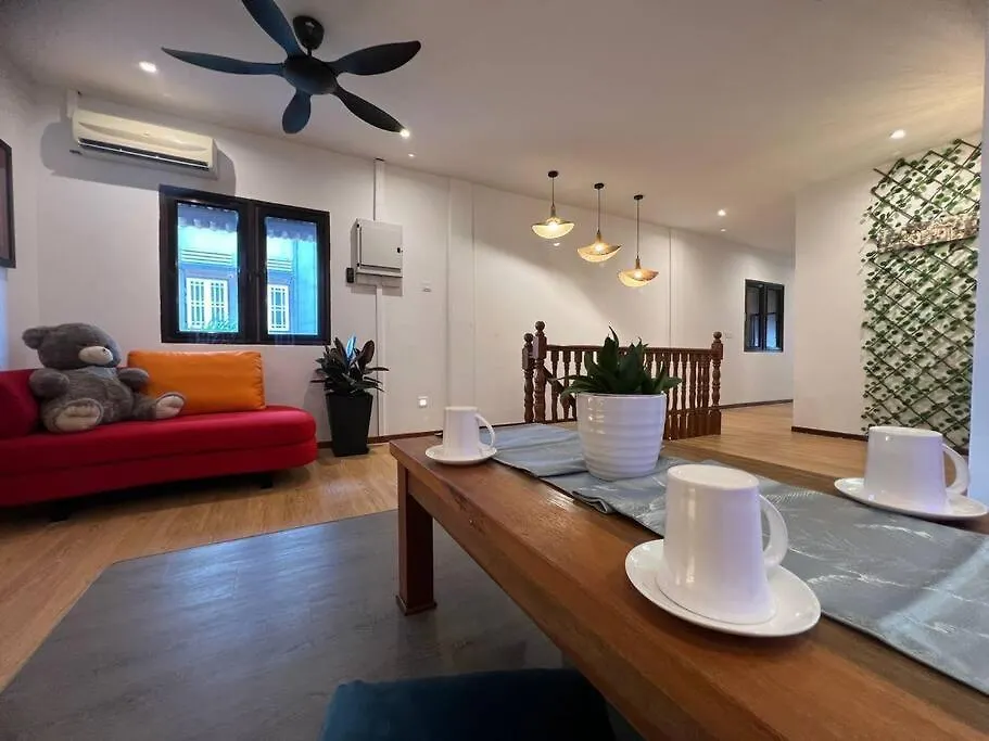 Holiday home New! 1Min To Jonkerstreet Melaka Loft 3Br 10Pax Villa